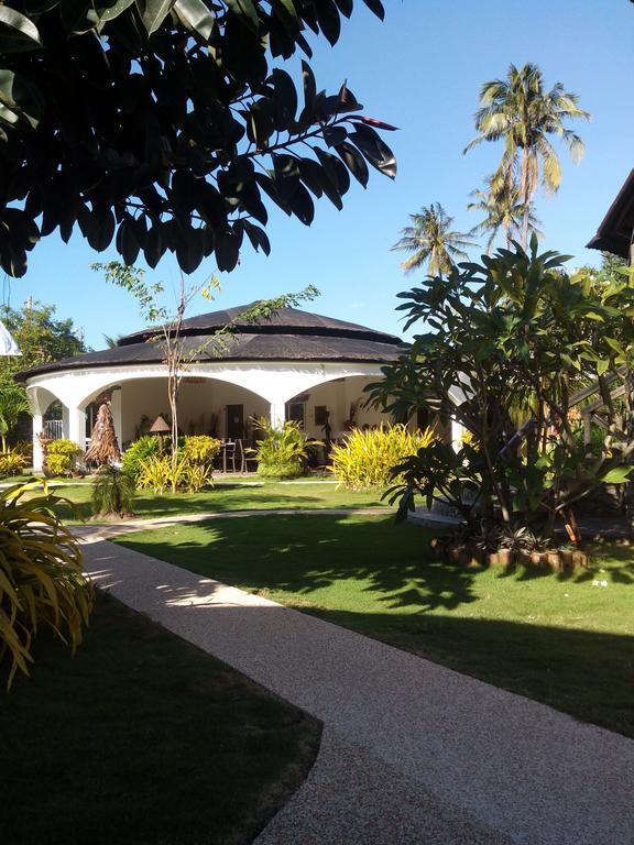 White Chocolate Hills Resort Zamboanguita  Exterior photo